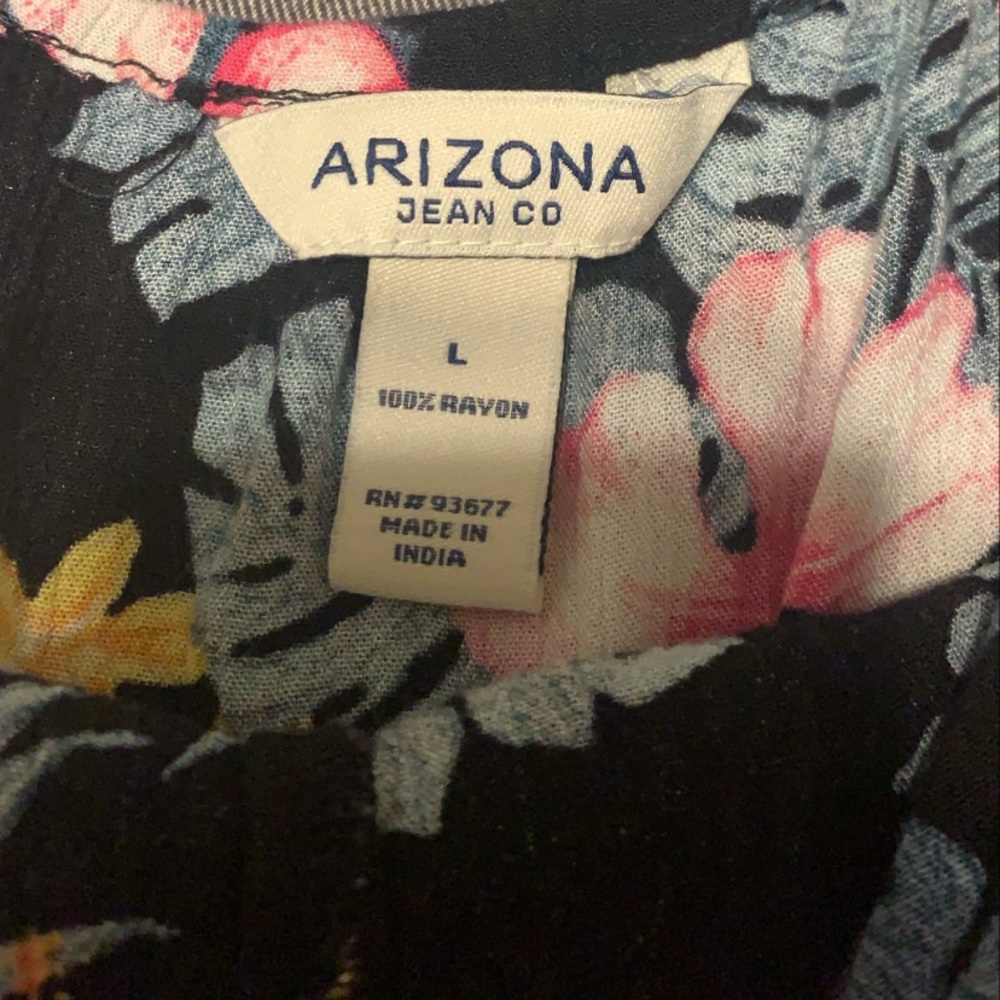 Romper - Picture 2 of 3
